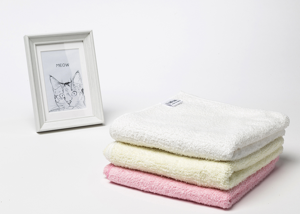 Holiday Gift Guide - UKIUKI Microfiber Towels.