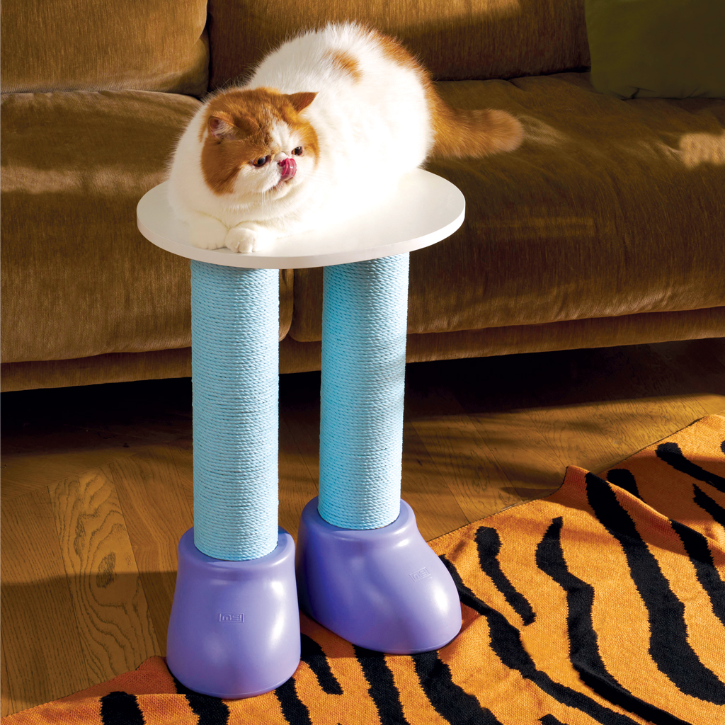 Boot-Shaped Cat Tree MakeSurePet 